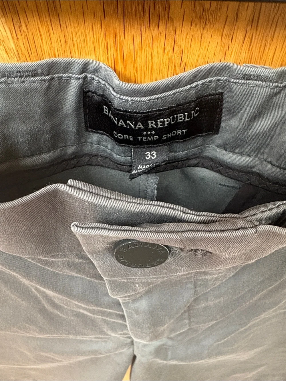 Banana Republic Core Temp Steel Shadow Dark Grey 9” Shorts 33
